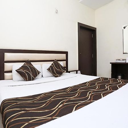 Oyo 6359 Hotel Mezbaan Regency Raipur  Exterior photo